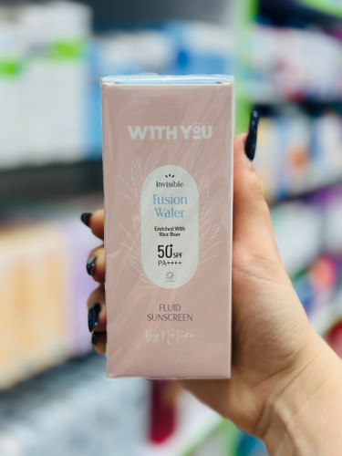 فلوئید ضد آفتاب فیوژن واتر SPF50 بی رنگ (30 میلی لیتر) ویت یو