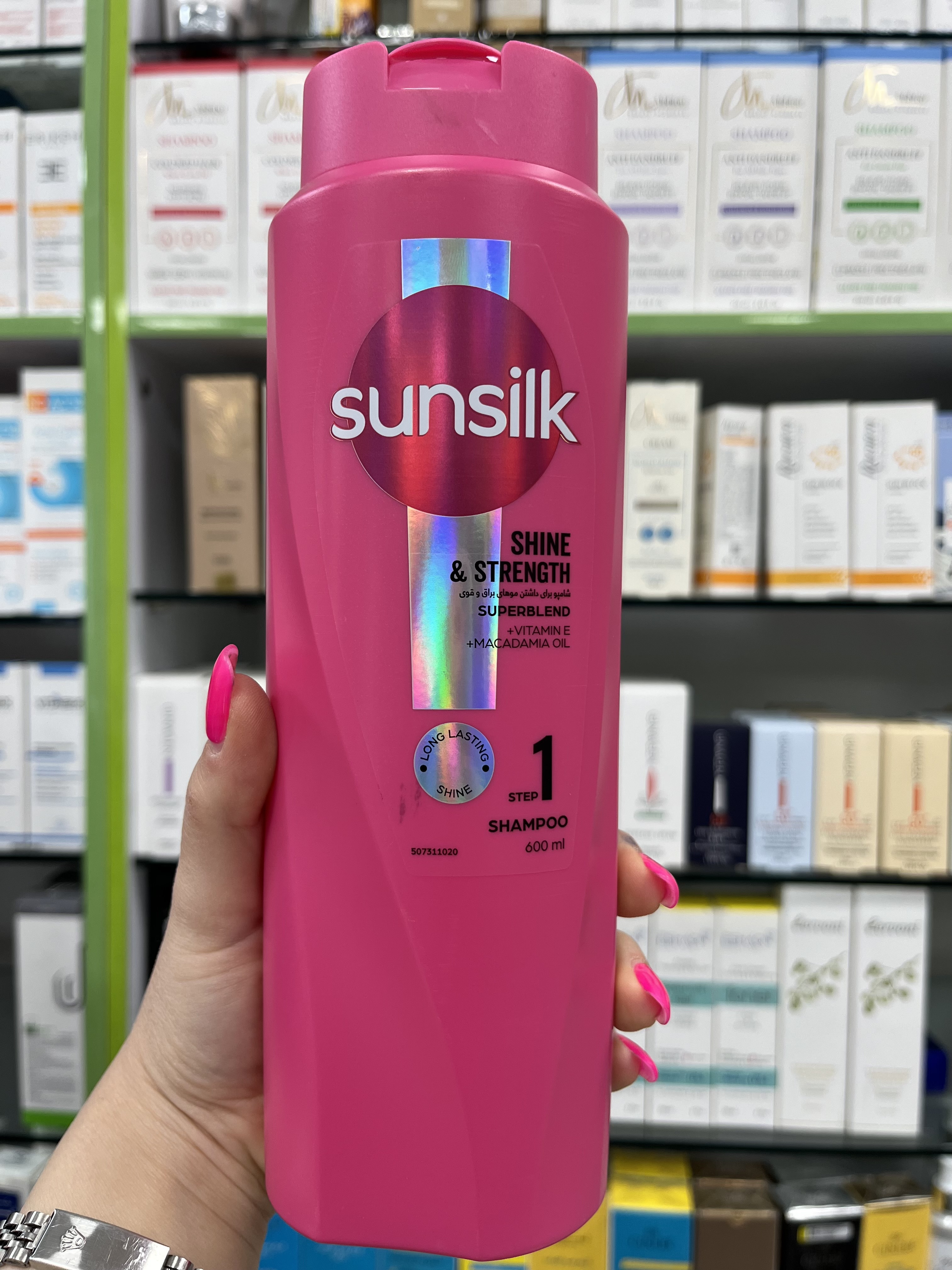 شامپو سان سیلک مدل Shine And Strength حجم 600 میلی لیتر