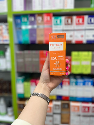 کرم ضد آفتاب فوتوزوم SPF50 بی رنگ فیس دوکس