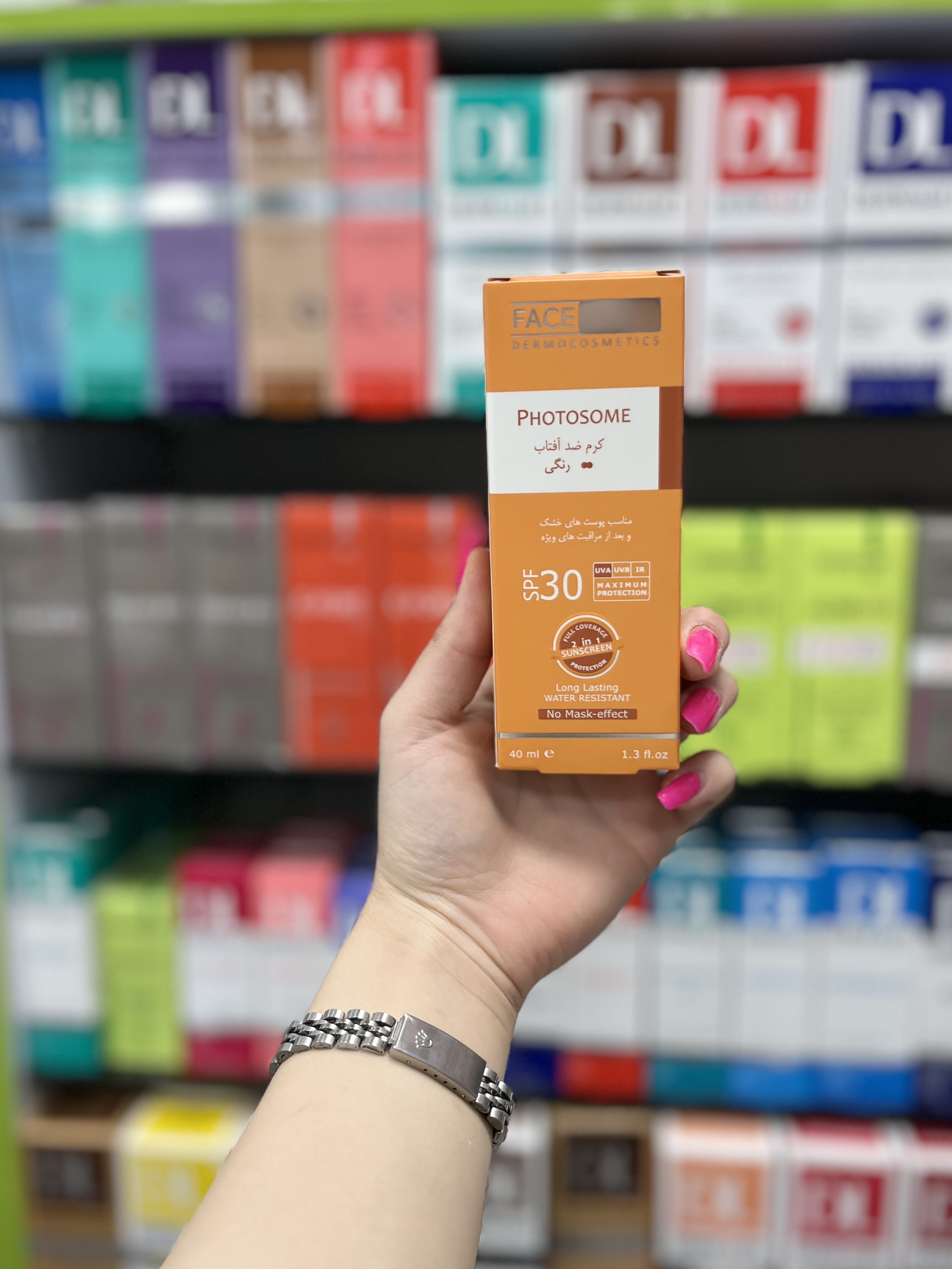 کرم ضد آفتاب رنگی فوتوزوم SPF 30 (بژ روشن 02) فیس دوکس