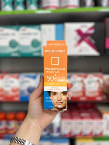 فلویید ضد آفتاب پوست چرب SPF50 (بژ روشن) درماتیپیک